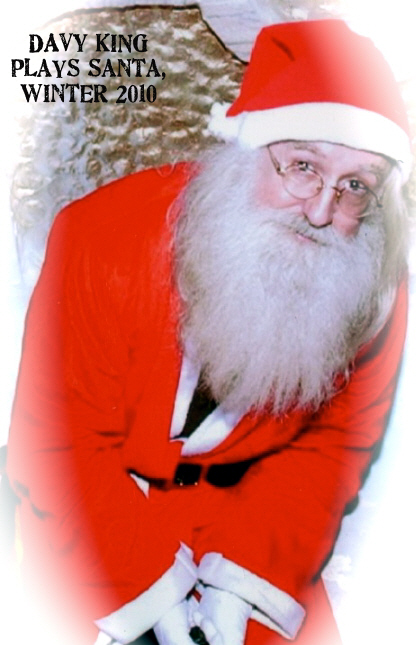 DKsanta.jpg (140774 bytes)