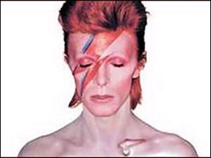 bowieziggy_300.jpg (8808 bytes)