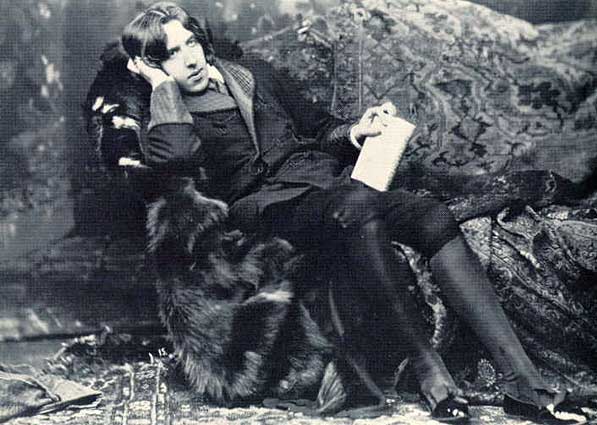 wilde_recline_sm.jpg (44534 bytes)